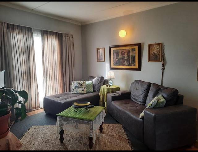 2 BEDROOM APARTMENT FOR SALE IN VAALPARK